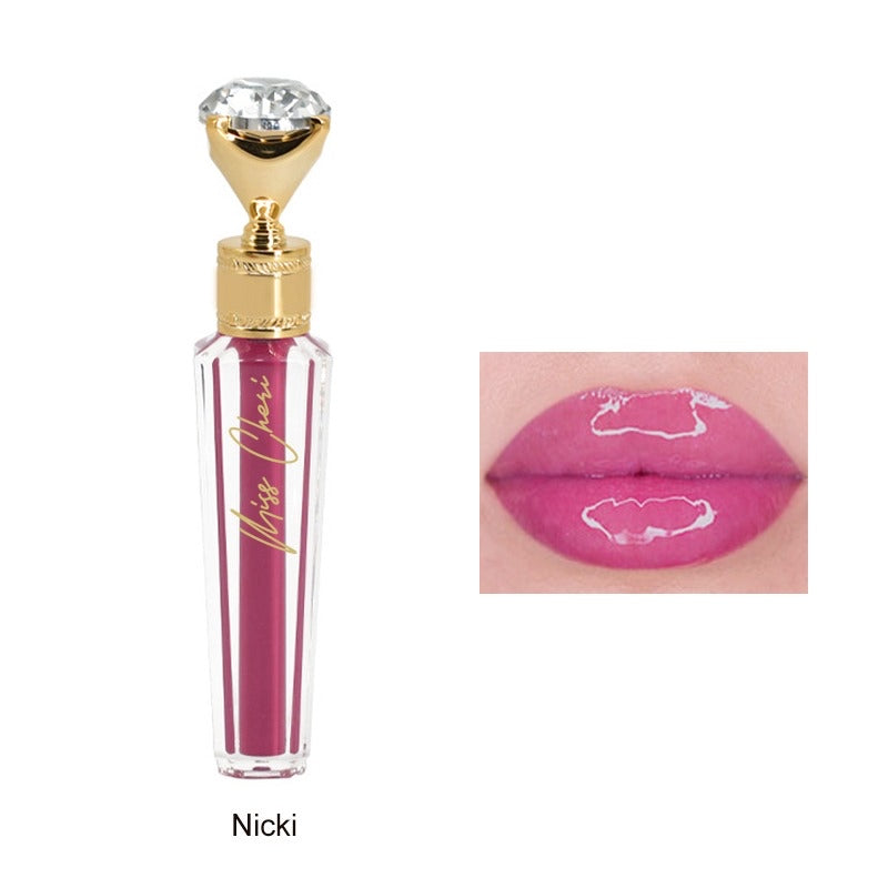 Nicki Gloss 05